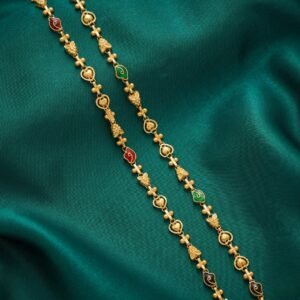Women Chain 1